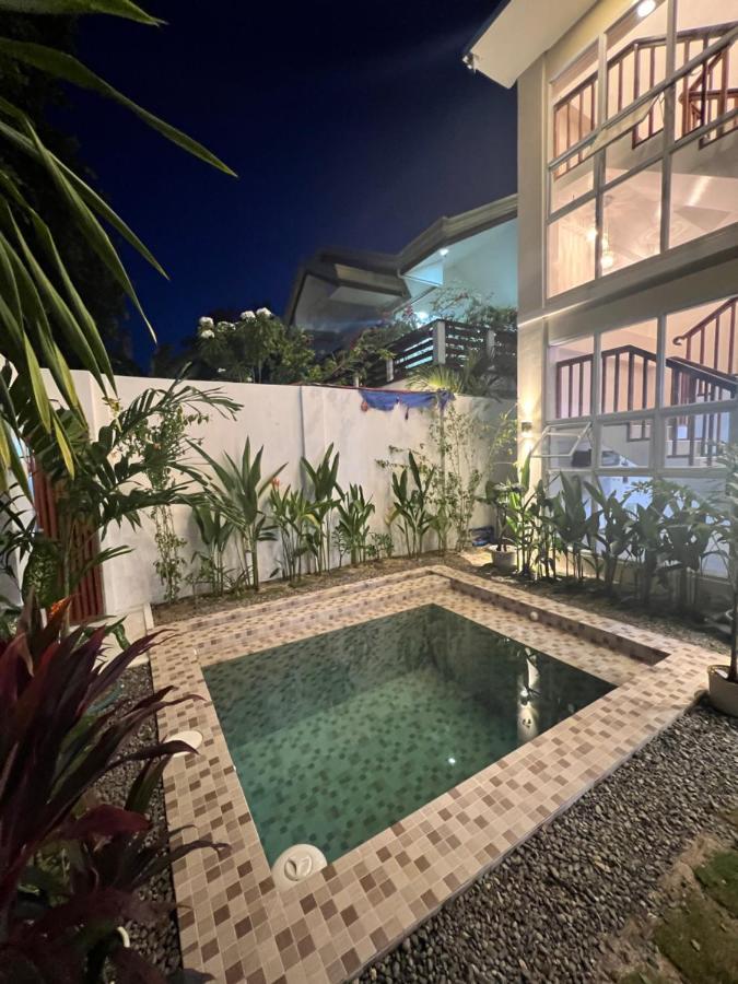 Rich-Vania Suites General Luna (Surigao del Norte) Exterior foto