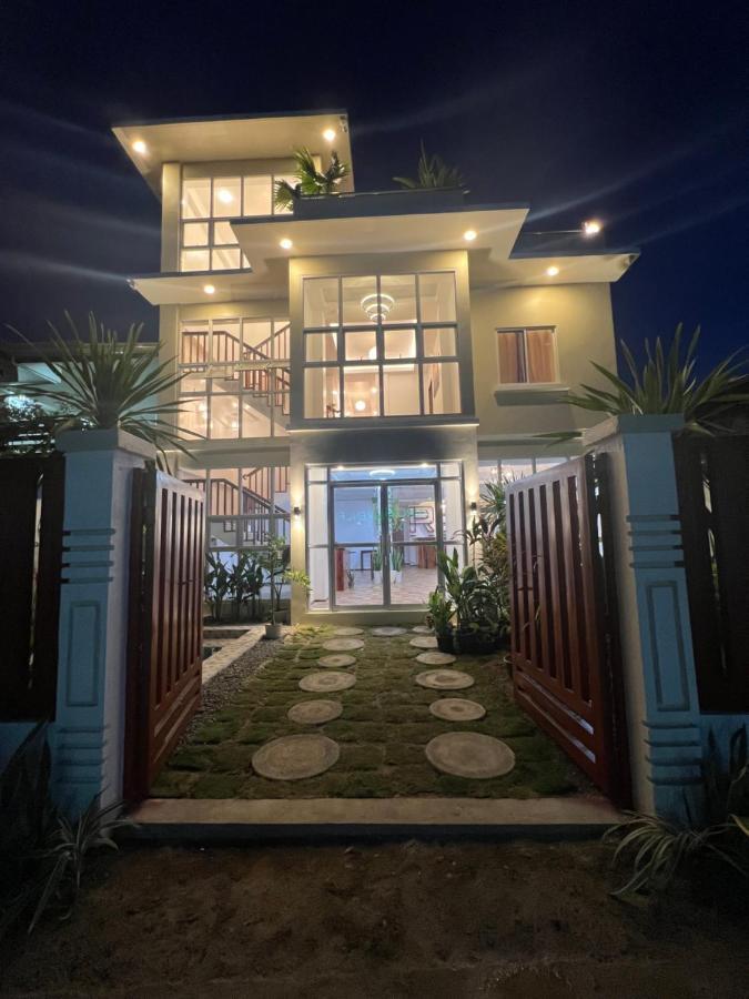 Rich-Vania Suites General Luna (Surigao del Norte) Exterior foto